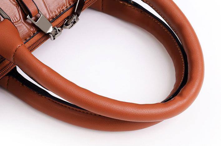 Olivia™ Everyday Elegance | Modern Classic 4-Piece Leather Bag Set